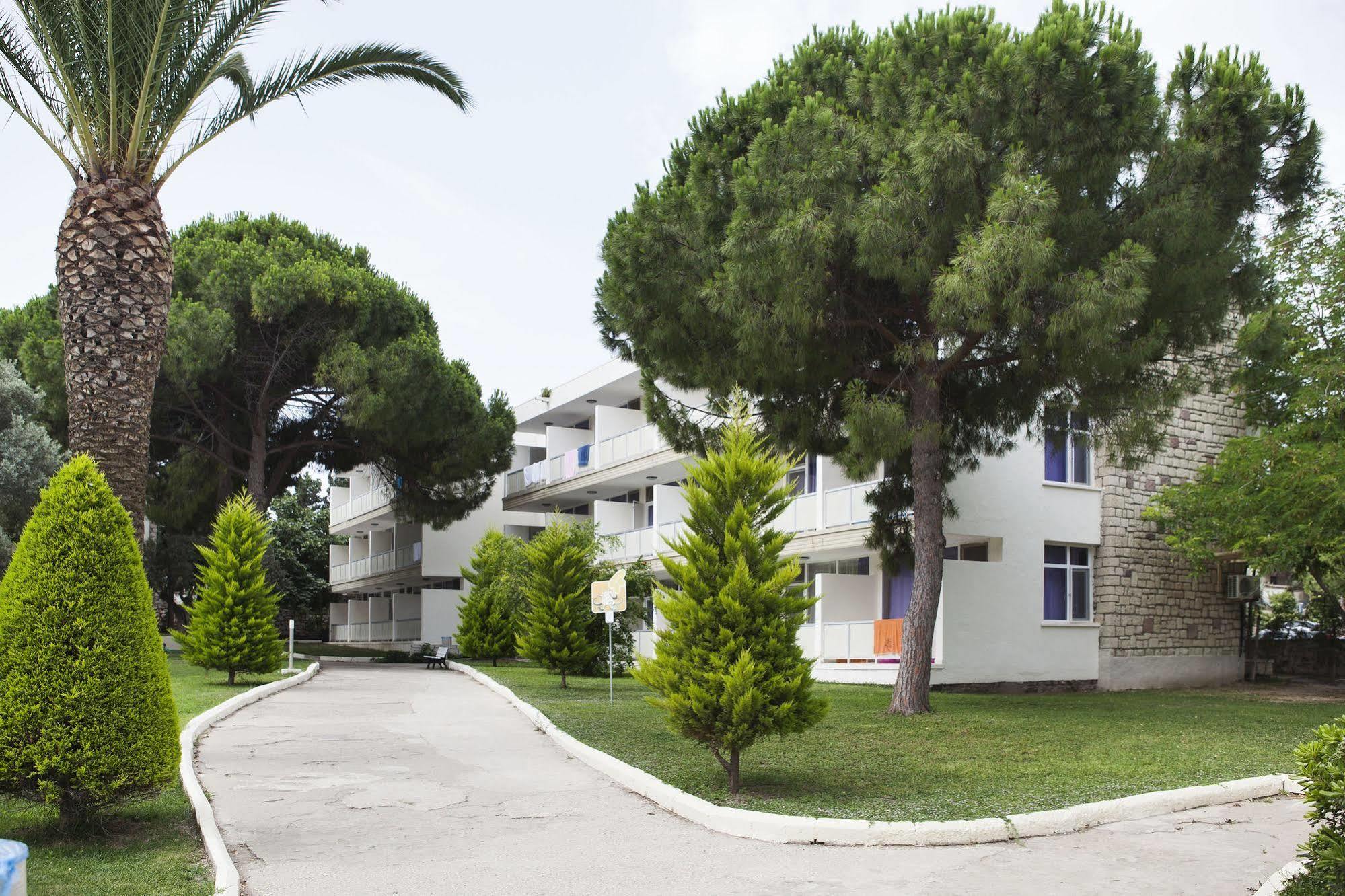 A 11 Hotel Чесме Екстериор снимка